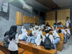 CEGAH NARKOBA BNN KSB LAKUKAN SOSIALISASI P4GN DAN TES URINE SISWA-SISWI SMKAN O1 TALIWANG CEGAH NARKOBA BNN KSB LAKUKAN SOSIALISASI P4GN DAN TES URINE SISWA-SISWI SMKAN O1 TALIWANG